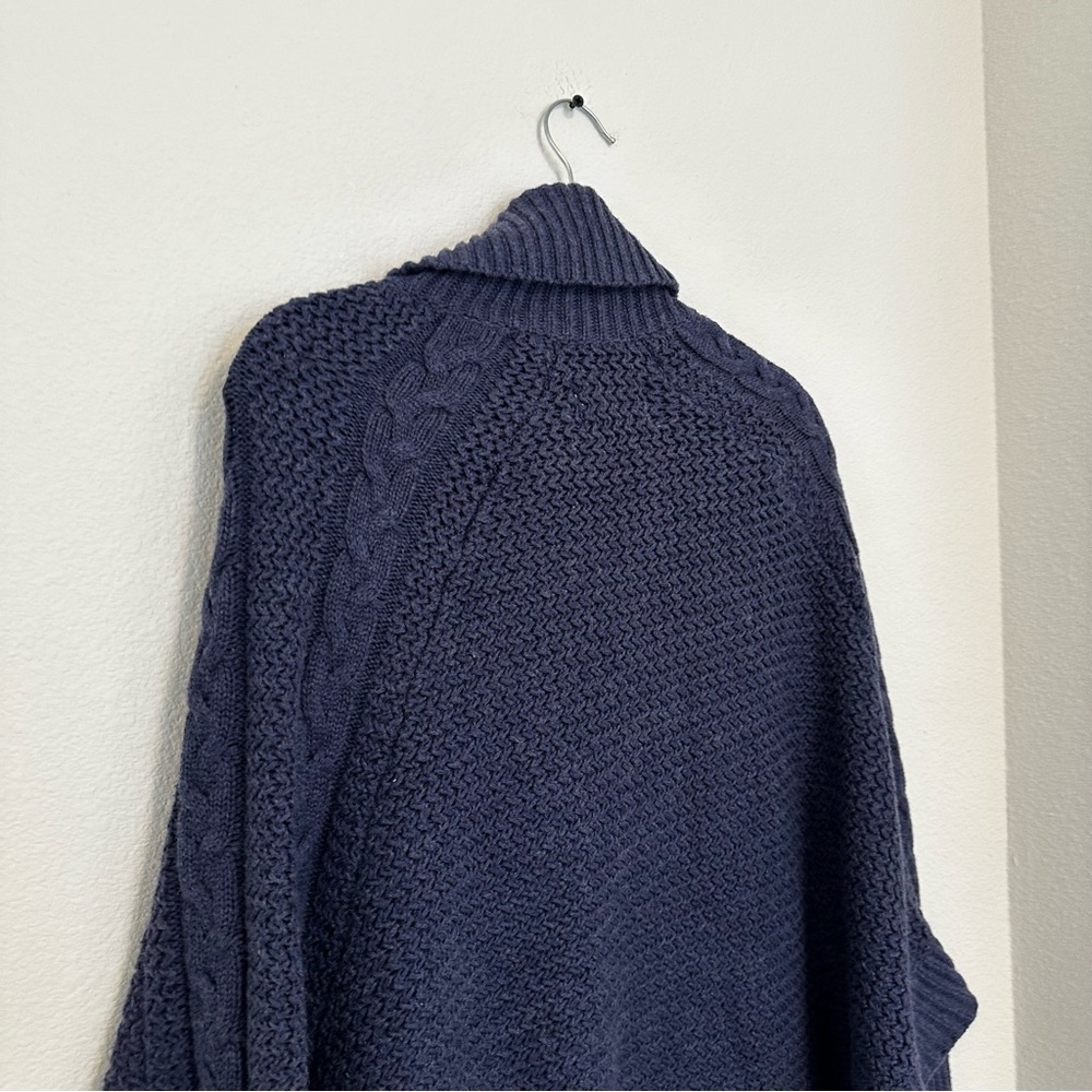 UGG Maribeth Poncho Knit Sweater Buttoned Dark Blue Wool Blend Size XS/S Women’s - Picture 11 of 13